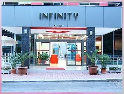 Infinity Hotell 3*